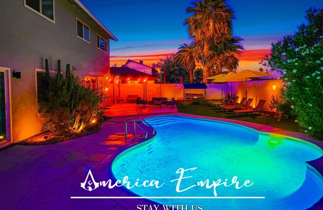 Luxury Vacation Villa Resort Game Room. 10mins Strip with FREE Heated Pooln
