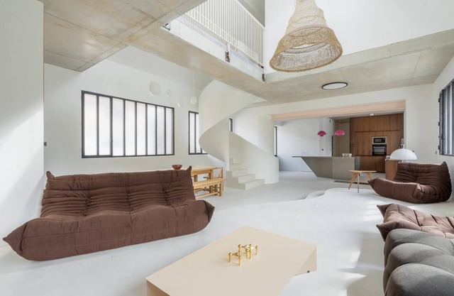 Luxury villa in the heart of the village, 5 minutes' walk from the forest