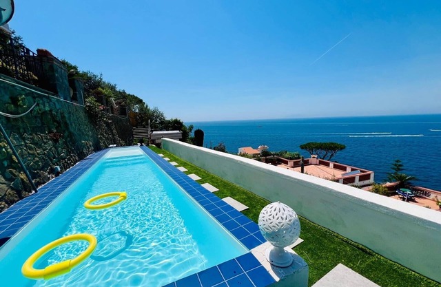 Luxury Villa - La Balena Blu