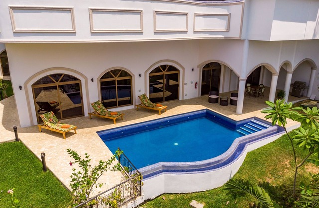 Luxury Waterfront Apartment