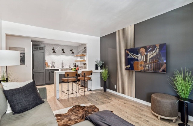 Lyric Loft - Music Row - 4 Mins to Broadway