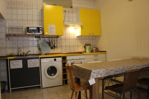 Möblierte 2-Raum Wohnung 11 in Ohrdruf - Thüringen Wald