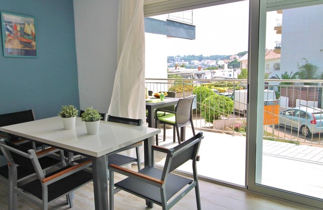 M.11AP. 4/6 PEAX AT 50 M FROM THE BEACH - TERRACE - PARKING