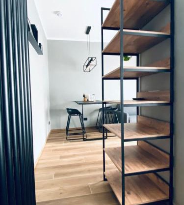 M4 BLACK Monolocale Moderno e Funzionale