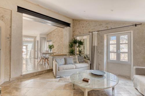 Ma Maison à Valbonne - 3 Luxury Apartments in Heart of Village