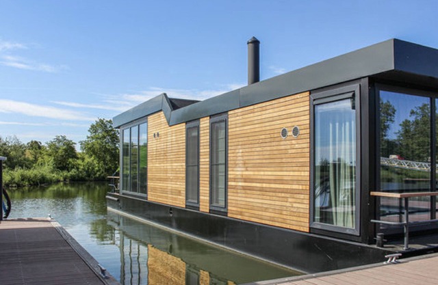 Maasterp - Woonboot 21