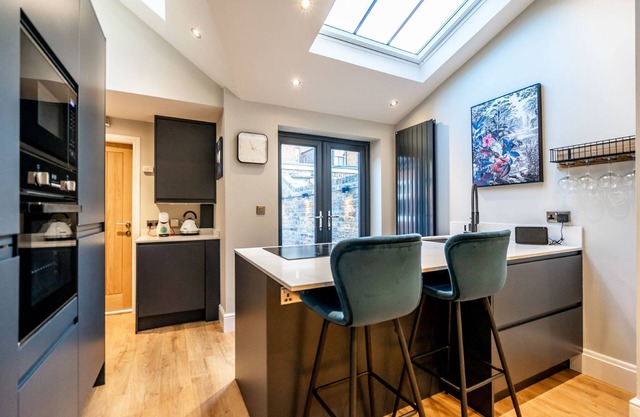 Maggie's Place - a family break that sleeps 5 guests in 2 bedrooms