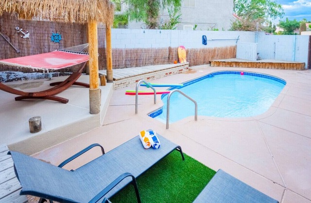 Magical Mayan Pool Table 5beds