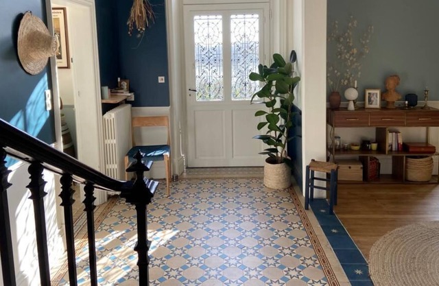 Magnificent house on the banks of the Loire, ideal for families