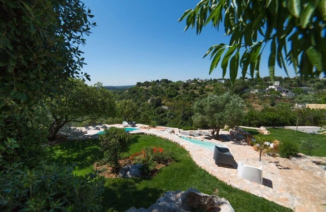 Magnificent panoramic Trullo with private pool and wifi