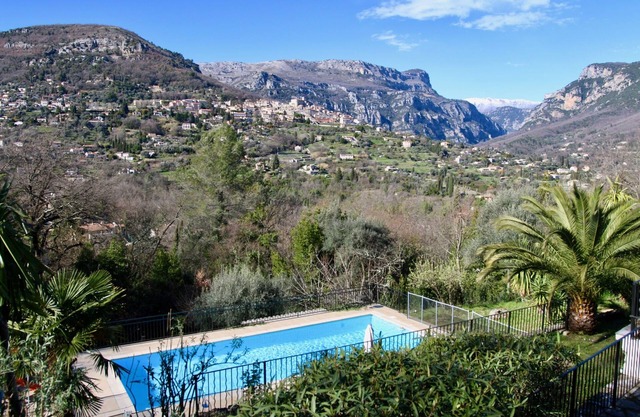 Magnificent property in the heart of the French Riviera, 5 bedrooms, panoramic view