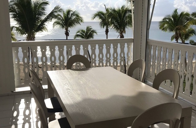 MAGNIFICENT T4, overlooking the lagoon of St François