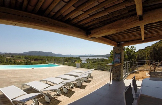 Magnificent villa with spectacular panoramic sea view and private swimming pool