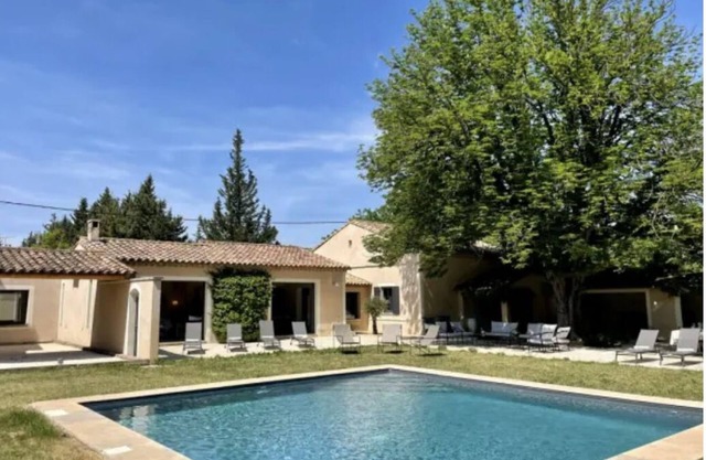 Magnifique Villa Pour 10 Personnes à Eygalières