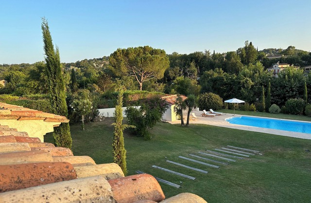 Magnifique Villa Provençale 190m2 Jardin de 3000 m2 Grande Piscine