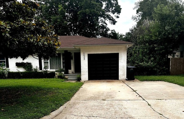 Magnolia - 4 Bedroom 2 bath & pets allowed