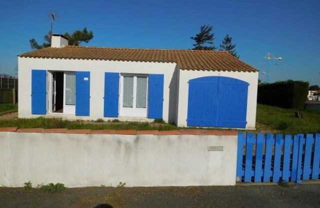 Maison 2 chambres proche plage avec jardin, animaux et Wi-Fi à L'Aiguillon-sur-Mer - FR-1-476-23