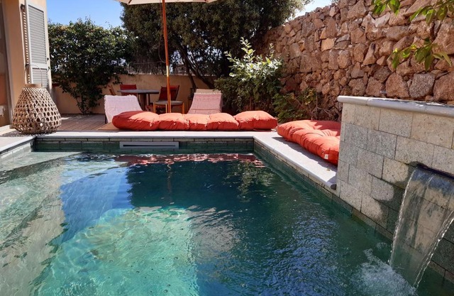 Maison 2 chambres et piscine chauffée entre L'Ile Rousse et Monticello