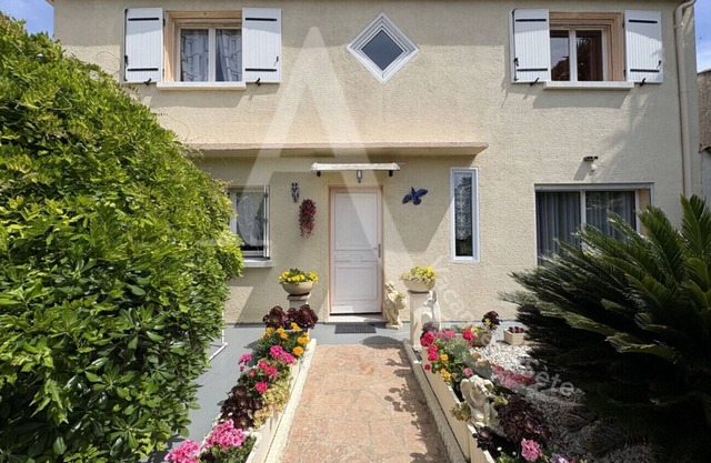 Maison 6 personnes, salon climatisé et internet