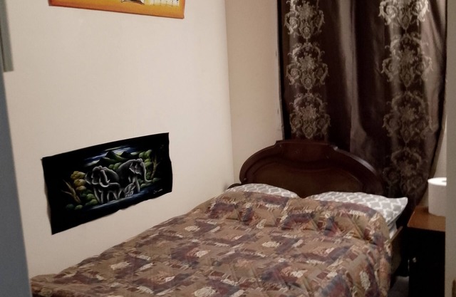 Maison a Louver Avec Jardin et Parking