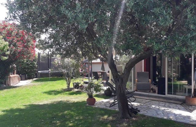 Maison Agréable Avec Piscine à 10 mn de la Plage