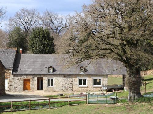 Maison ancienne avec jardin, proche Bagnoles de l'Orne - FR-1-497-145