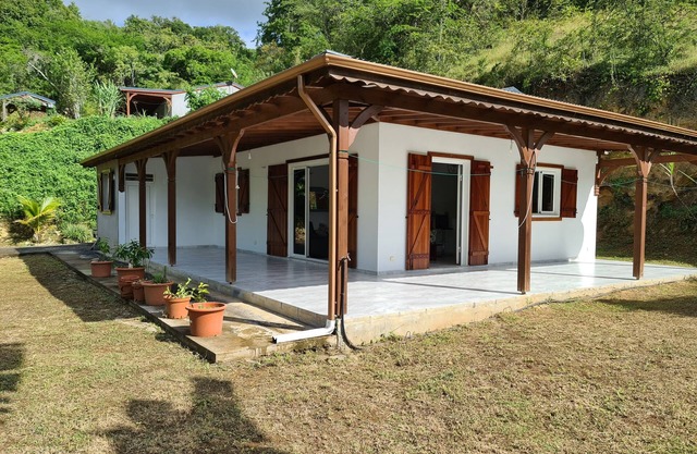 Maison au Calme et Privée,située Dans la Commune du Gosier et à 10mn de la Plage