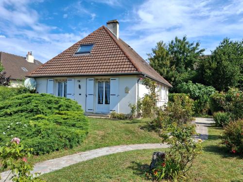 Maison aux portes de Caen