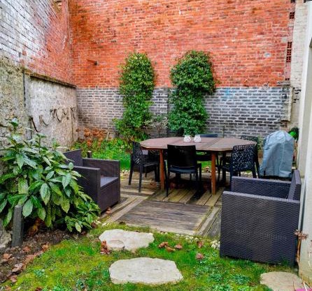 Maison avec jardin, calme et ensoleillée à 2 minutes du centre-ville