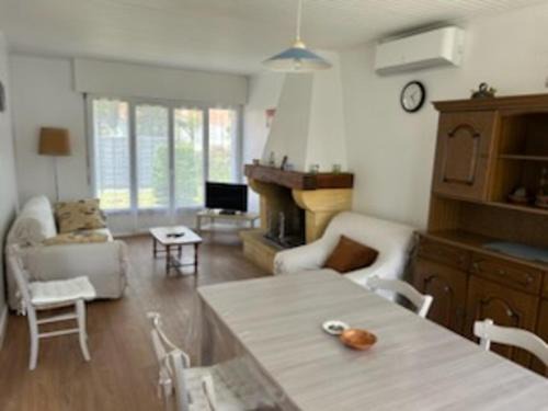 Maison avec Jardin près du Lac de Gastes - 6 pers, Ménage inclus, Idéale Familles - FR-1-319-407