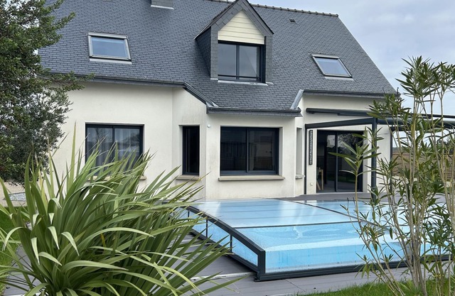 Maison Avec Piscine, 4 Chambres - 10 Personnes