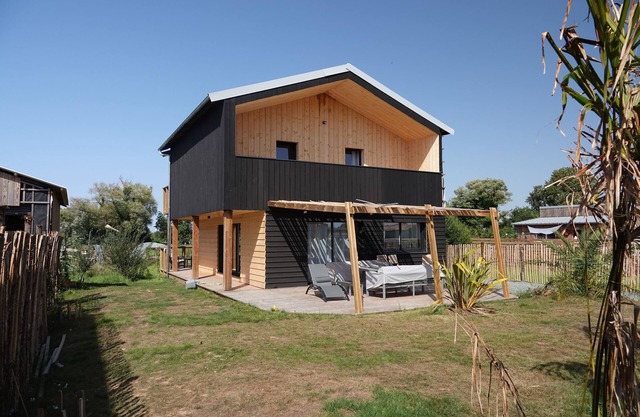 Maison Bois à Proximité de la Forêt et de la Plage