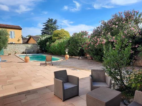 Maison coeur de Bastide-Piscine, ping pong & salle de jeux