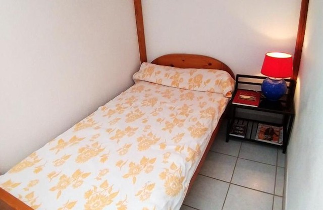 Maison de 2 chambres a La Londe les Maures a 200 m de la plage avec jardin clos