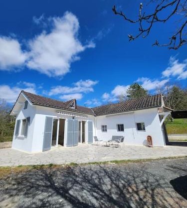 Maison de campagne, au calme.
