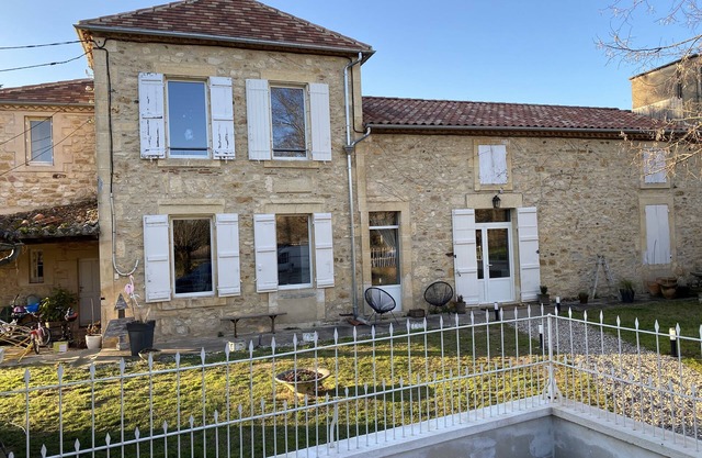 Maison de Campagne Avec Piscine sur Jardin Clos. Le Tout au Calme
