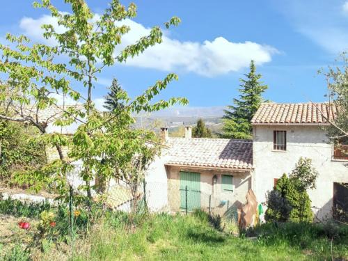 Maison de charme à Vachères avec jardin et vue montagne