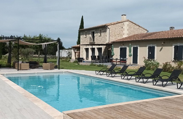 Maison de Charme Avec Piscine à Eygalières