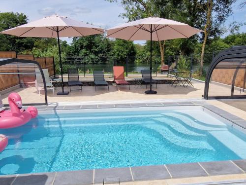 Maison de charme en bord du Loir, 6-8 pers, proche Zoo de La Flèche, piscine à venir, parking inclus - FR-1-410-429