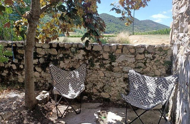 Maison de Famille Dans Village Vigneron du sud Ardèche