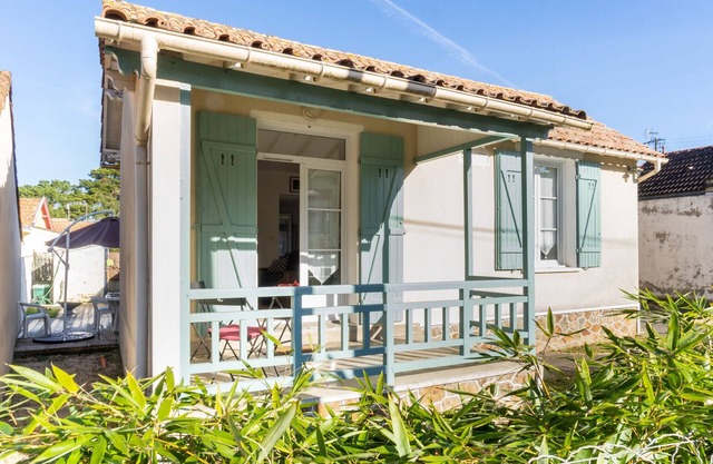 Maison de bourg à deux pas de la mer