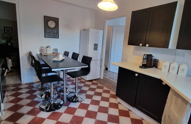 Maison de Ville Style Années 50's Avec Rez-de-jardin