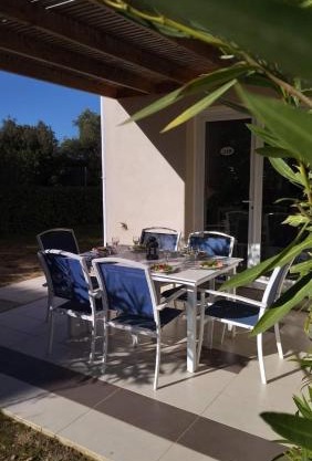 Maison duplex 2 chambres, avec jardin, 800m plage