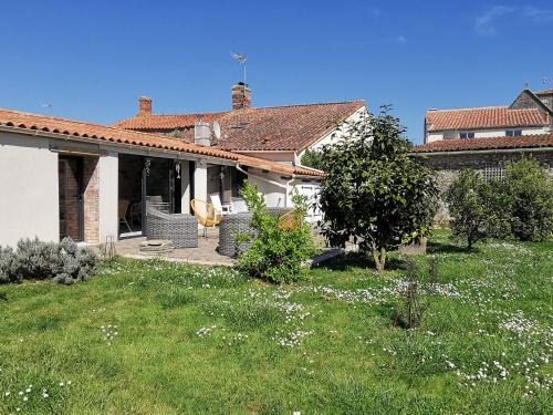 Maison en pierres avec jardin, 7 km des plages, 6 pers, 3 chambres - Le Bernard - FR-1-357-253