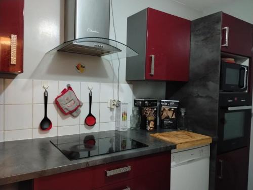 Maison familiale EXCELLENCE,3 chambres jardin avec jeux, proche gare Bourg en Bresse