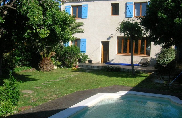 Maison Familiale en Bord de mer Avec Piscine