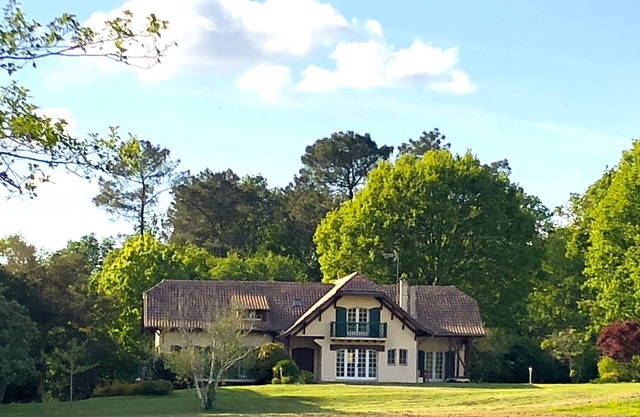 Maison L'Oustaou -With friends or family- Modular For 6, 10 or 15 People