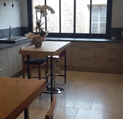 Maison moderne proche RN4