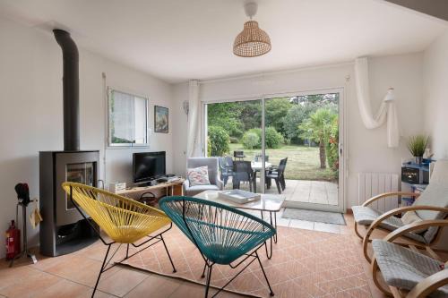 Maison pour 5 - Grand jardin - 700m de la plage