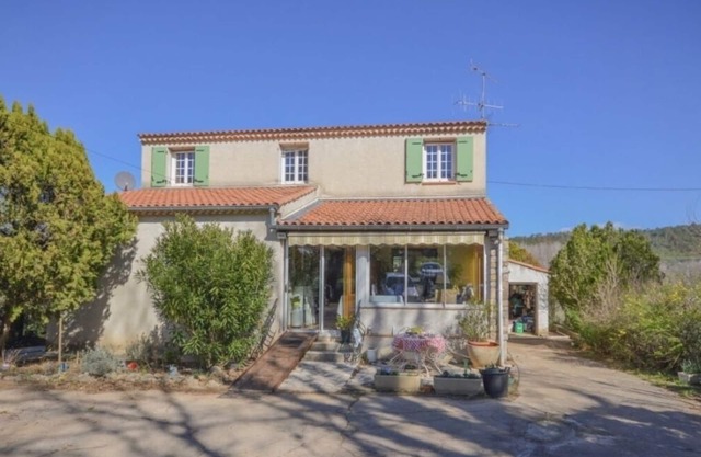 Maison Provençale Accès Direct à la Rivière !